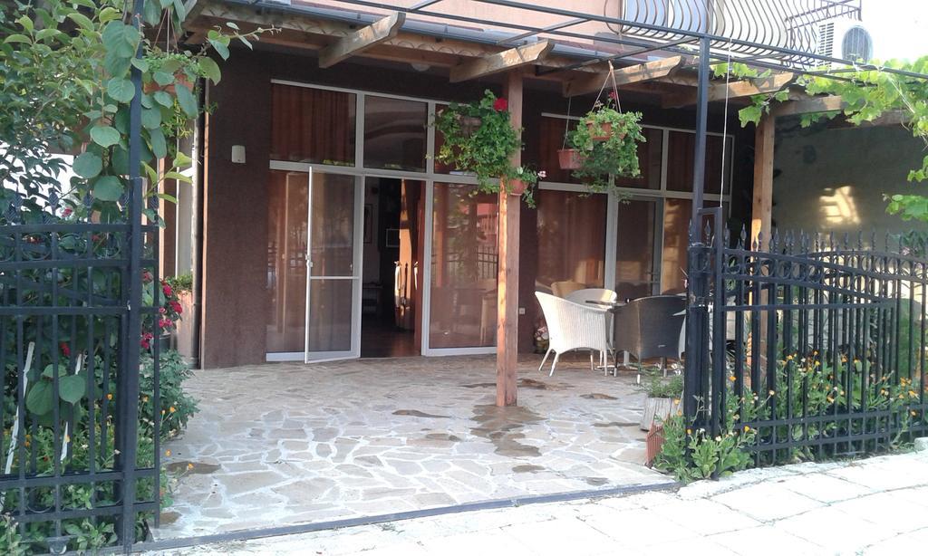 Zora Guest House Primorszko Kültér fotó